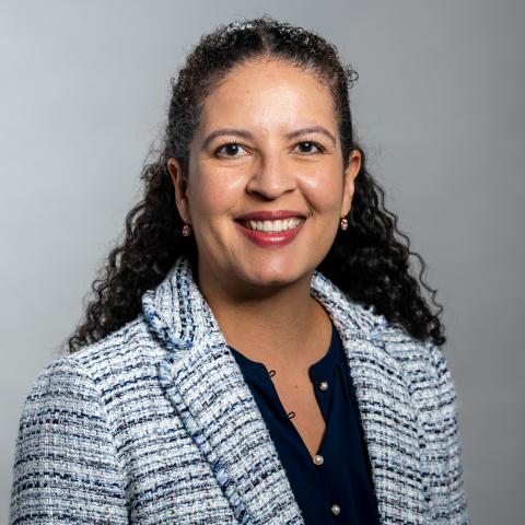 Leila Lins headshot